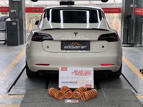 के बारे में नवीनतम कंपनी का मामला 2021 Tesla Model 3 RWD Upgraded with Sport Short Springs: Sleeker Stance & Smoother Ride!